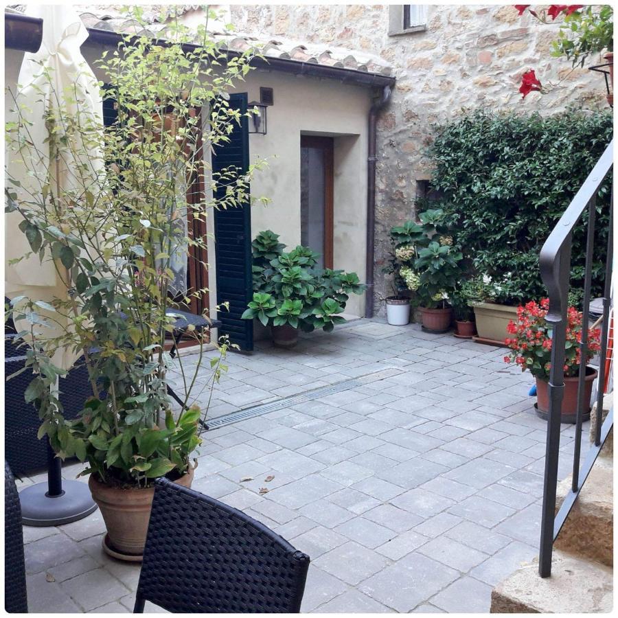 La Corte Antica ปีเอนซา ภายนอก รูปภาพ
