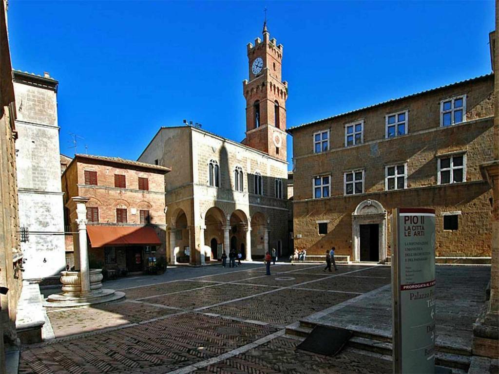 La Corte Antica ปีเอนซา ภายนอก รูปภาพ
